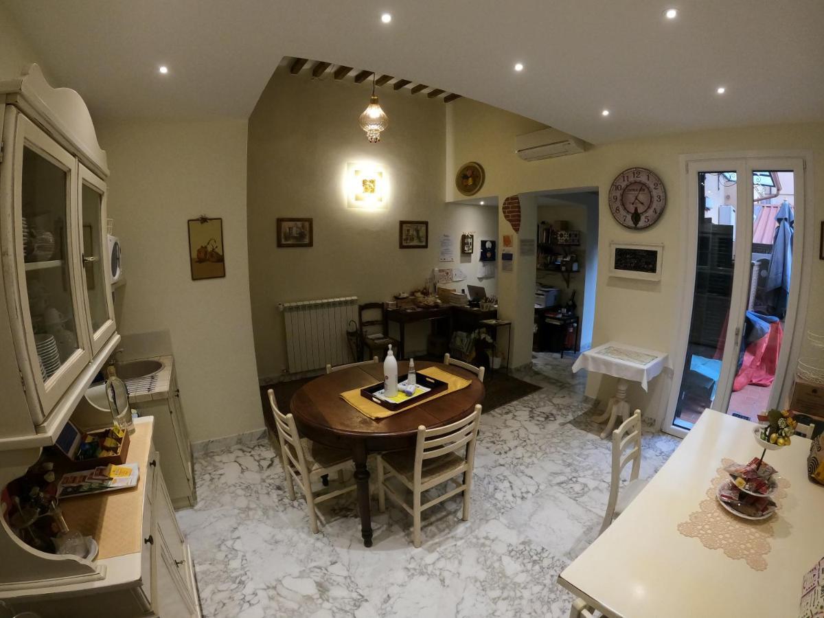 Five Roses Bed & Breakfast Bed and Breakfast Pisa Esterno foto